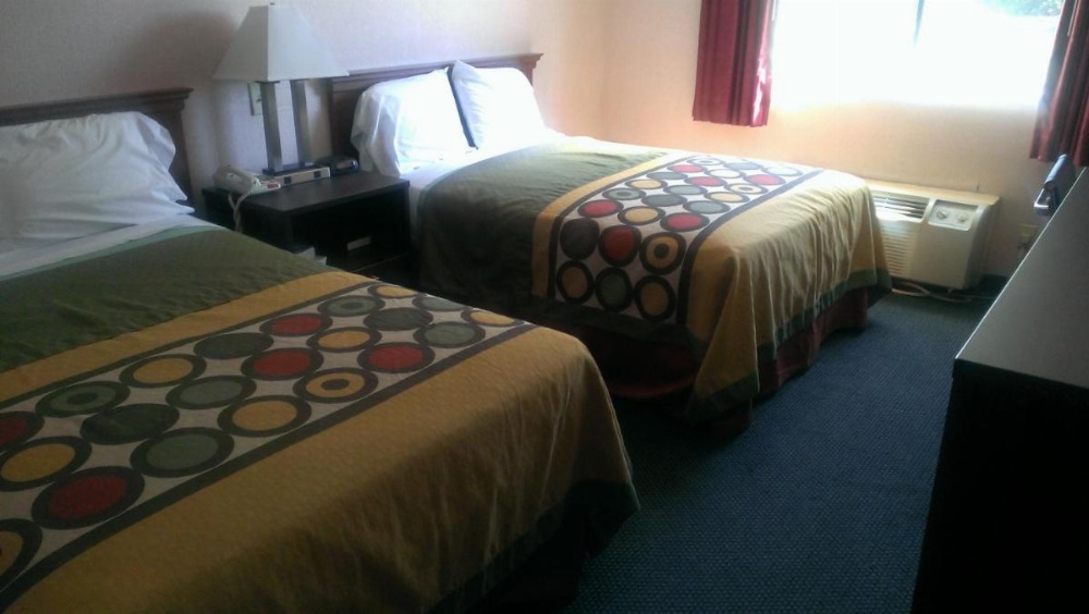 Super 8 by Wyndham West Haven Image 13